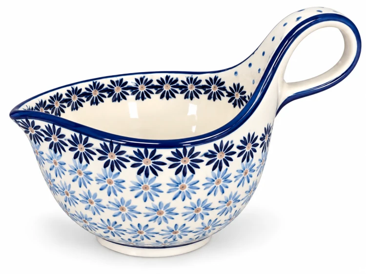 Porcelanowa sosjerka w niebieskie stokrotki.png