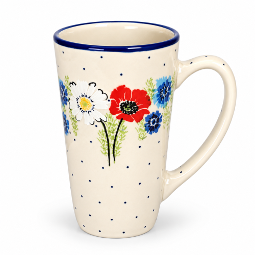 Kubek latte z kwiatowym bukietem.png