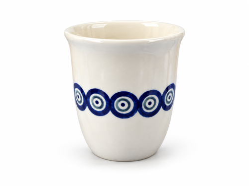 Ceramiczny kubek z niebieskimi oczkami.png