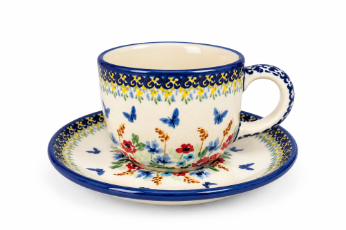 Porcelanowa filiżanka w kwiaty i motyle.png